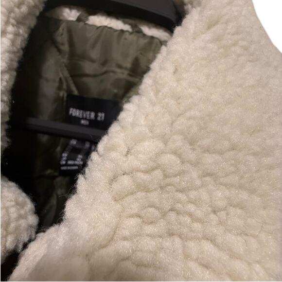 Forever 21 Men's Olive Green Bomber Jacket with Sherpa Collar - Size XL - NWT - Picture 6 of 13